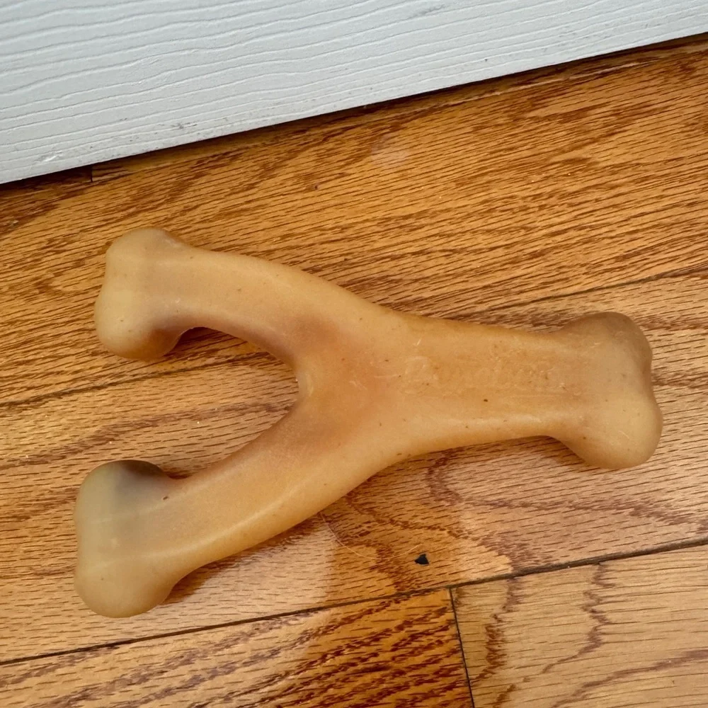 NWOT Benebone Wishbone for Medium or Large Dogs